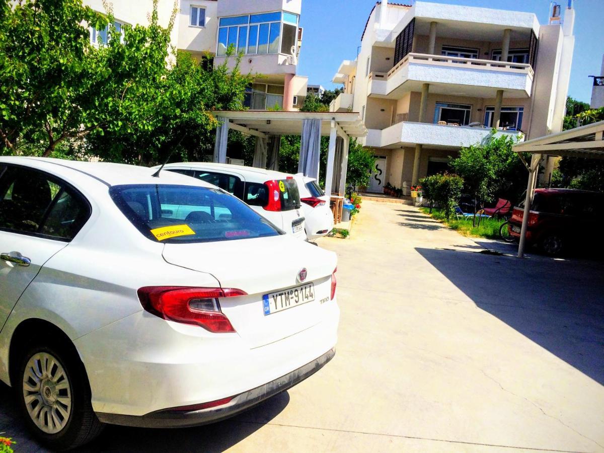 Menelaos Apartments Adelianos Kampos Exterior foto